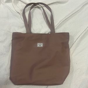 Hershel tote